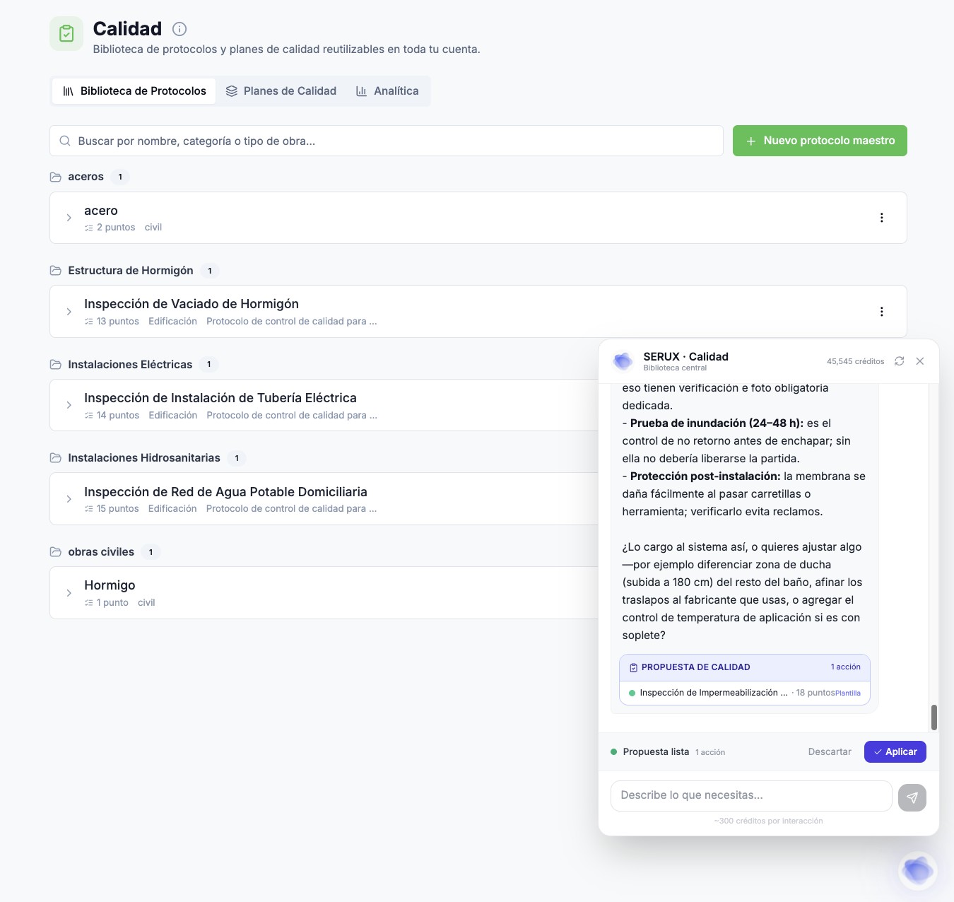 Módulo de Calidad de OneMake con el agente de IA SERUX proponiendo un protocolo de inspección de impermeabilización con puntos de control, sobre una biblioteca de protocolos reutilizables